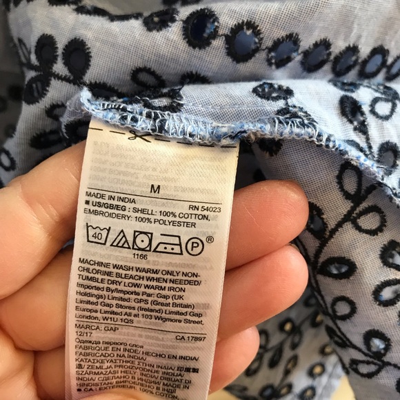 🌸NWOT🌸 GAP BLOUSE 🌸 - Picture 5 of 5